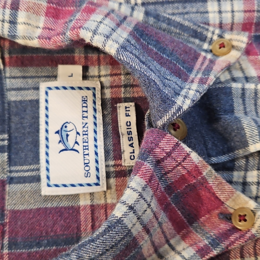 Southern Tide, Classic Fit Button Front, long sleeve shirt, size large - Picture 5 of 10